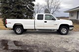 Used 2005 Chevrolet Silverado 2500 LT w/ Heavy-Duty Power Package image 2