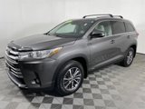 Used 2019 Toyota Highlander XLE image 3