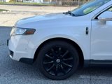 Used 2010 Lincoln MKT AWD image 4