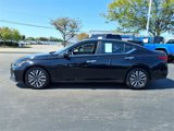 Used 2023 Nissan Altima 2.5 SV image 3
