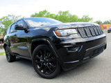 Used 2019 Jeep Grand Cherokee Altitude image 2