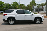 Used 2020 Chevrolet Traverse LT image 2