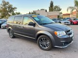 Used 2017 Dodge Grand Caravan SXT image 2
