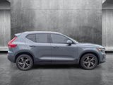 Used 2023 Volvo XC40 B4 Core image 4