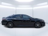 Used 2021 Toyota Camry SE image 2