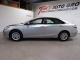Used 2016 Toyota Camry LE image 2
