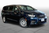 New 2025 Chrysler Pacifica Select image 2