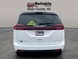 Used 2023 Chrysler Pacifica Limited image 5