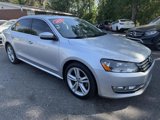 Used 2015 Volkswagen Passat TDI SEL Premium image 3