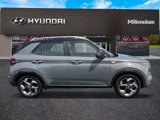 Certified 2022 Hyundai Venue Limited image 2