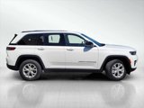 Used 2023 Jeep Grand Cherokee Limited image 5
