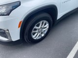 Used 2022 Chevrolet Traverse LS image 4