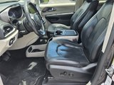 Used 2022 Chrysler Pacifica Touring-L w/ Uconnect Theater Family Group image 4