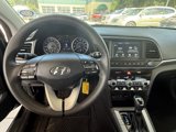 Used 2016 Toyota Camry SE image 3