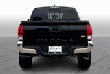 Used 2016 Toyota Tacoma TRD Off-Road image 4