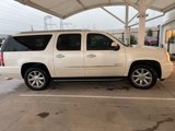 Used 2013 GMC Yukon XL Denali image 3