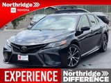 Used 2018 Toyota Camry SE image 3