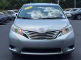 Used 2015 Toyota Sienna LE image 3