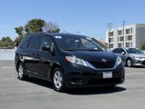 Used 2015 Toyota Sienna LE image 2