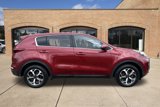 Used 2020 Kia Sportage LX image 2