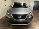 Used 2022 Nissan Rogue SV image 2