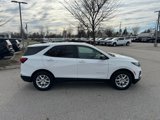 Used 2022 Chevrolet Equinox LS w/ LS Convenience Package image 4