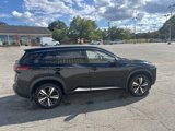 Used 2021 Nissan Rogue Platinum image 5
