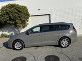 Used 2022 Chrysler Pacifica Touring-L image 3