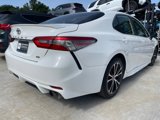 Used 2018 Toyota Camry SE image 3
