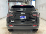 Used 2022 Jeep Compass Latitude image 3