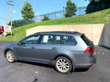 Used 2017 Volkswagen Golf SE image 3