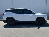 Used 2021 GMC Terrain SLE w/ Driver Convenience Package image 2