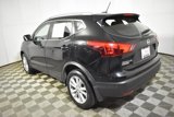 Used 2017 Nissan Rogue Sport SV image 3