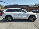 Used 2022 Jeep Grand Cherokee Limited image 2