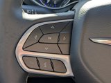 Used 2023 Chrysler Pacifica Touring-L image 5