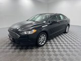 Used 2017 Ford Fusion SE image 3