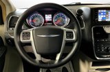 Used 2014 Chrysler Town & Country Touring-L w/ Driver Convenience Group image 6
