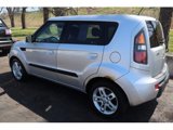Used 2010 Kia Soul + w/ Audio Pkg image 5