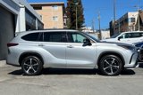 Used 2022 Toyota Highlander XSE image 3