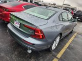 Used 2019 Volvo S60 T6 Momentum w/ Premium Package image 4