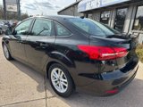Used 2015 Ford Focus SE image 2