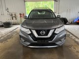 Used 2020 Nissan Rogue SV image 2