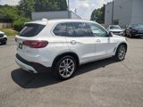 Used 2022 BMW X5 xDrive40i w/ Premium Package image 3