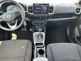 Used 2023 Hyundai Venue SE image 5