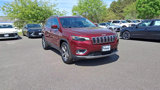 Used 2019 Jeep Cherokee Limited w/ Luxury Group image 2