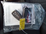 Used 2022 Chevrolet Equinox LT image 2