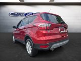 Used 2017 Ford Escape SE w/ Equipment Group 201A image 3