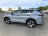 Used 2025 Mitsubishi Outlander AWD image 4