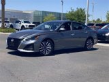 Used 2023 Nissan Altima 2.5 SV image 2