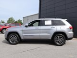Used 2021 Jeep Grand Cherokee Limited w/ Sun & Sound Group image 2